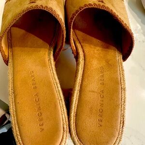 Beautiful Veronica Beard sandals